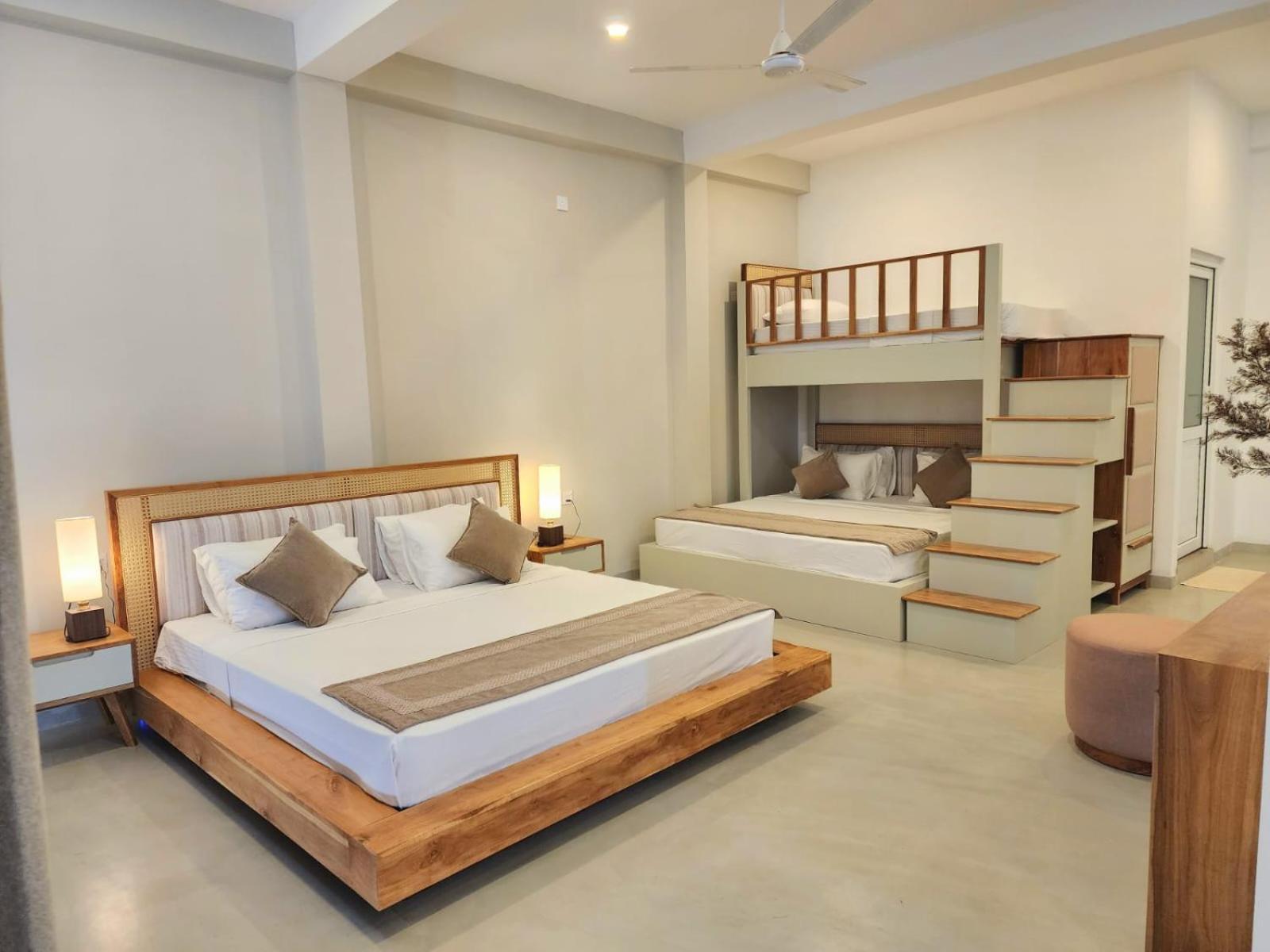 Hotel Blue Note Hikkaduwa Buitenkant foto